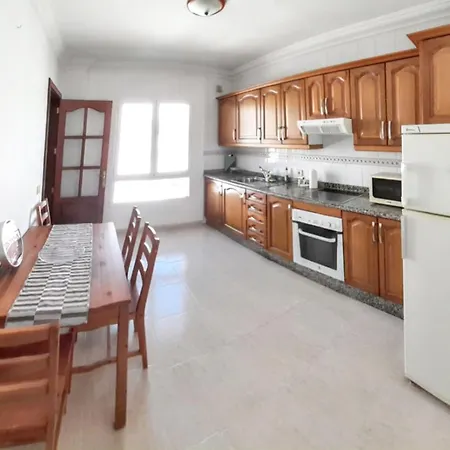 Charming In Centre - 90 M² - Parking Appartamento